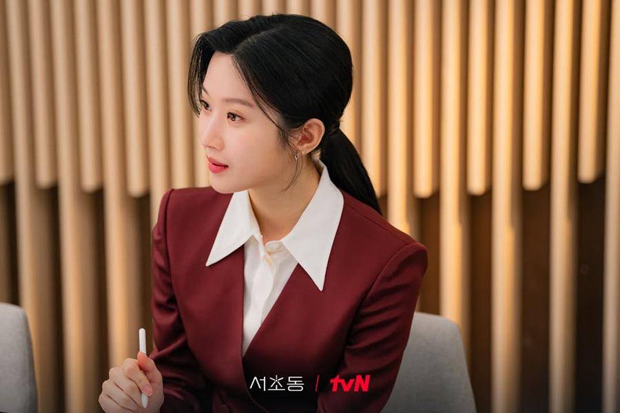 potret Mun Ka Young di drakor Law and The City (instagram.com/tvn_drama)
